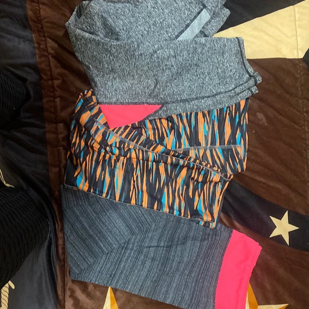 Womenswear - Picture 1 of 2